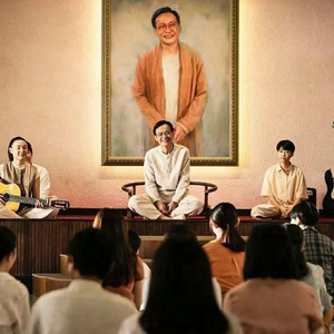 公猪配美女的动物
